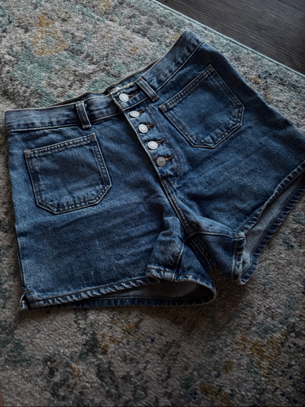 Vintage Levi’s 80s Mom Shorts Size 27